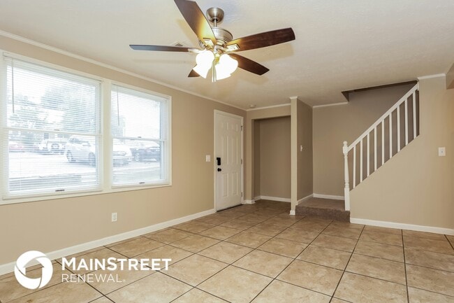 Photo - 2834 Lake Forest Dr