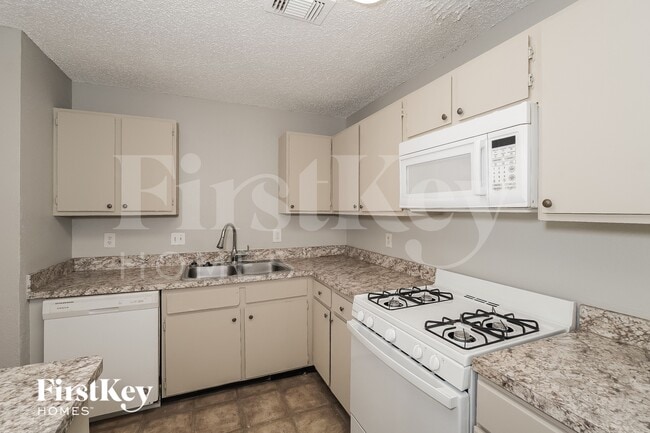 Photo - 17542 Northhagen Dr