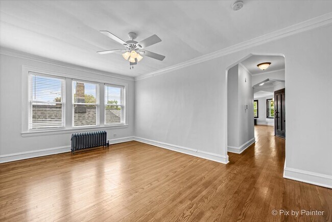 Photo - 2252 W Winnemac Ave Unit 2W