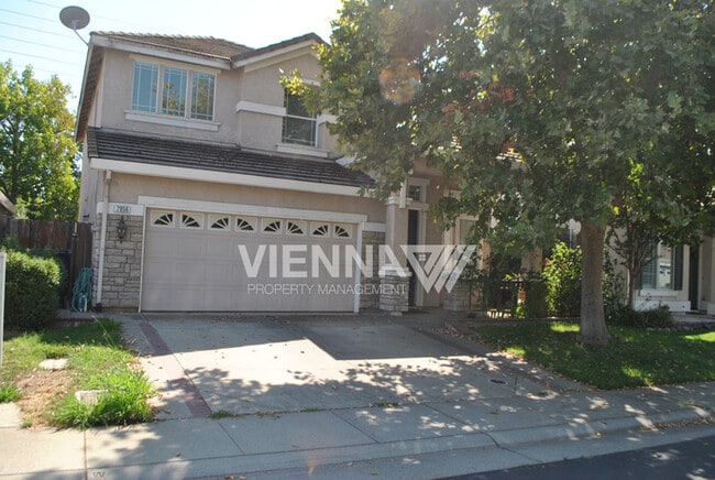 Building Photo - 7956 Robinson Dr