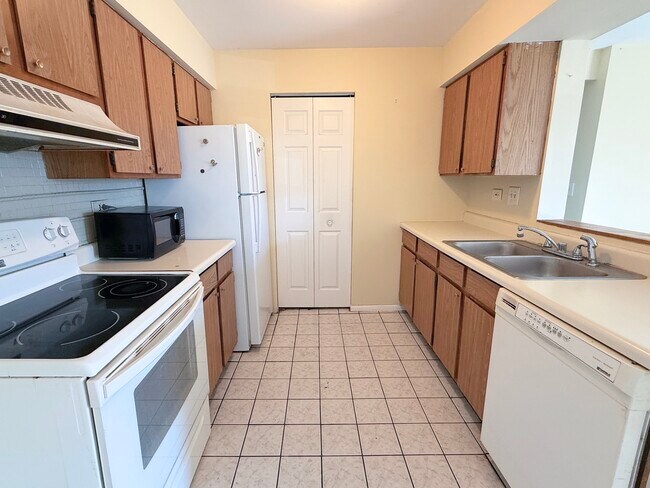 Photo - 645 S Virginia Rd Unidad 222