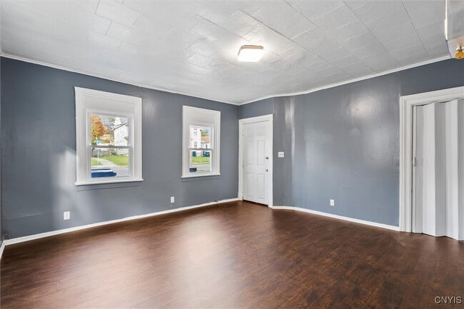 Photo - 811 1st N St