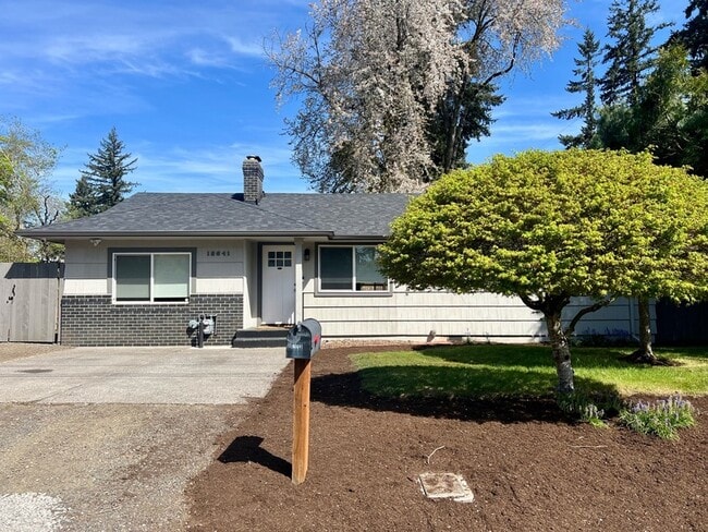 Building Photo - 18641 NE Everett Ct