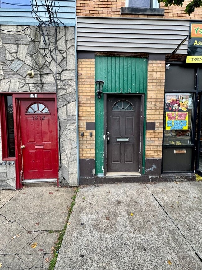 Building Photo - 1810 Brownsville Rd Unit 1810 Brownsville Rd - #2 (Apt )
