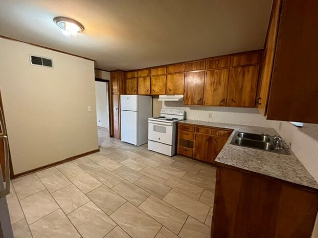 Photo - Duplex close to downtown Springdale, walking distance to fast food and medical