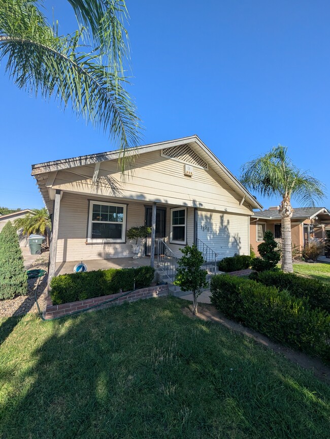 Photo - 1330 N Arthur Ave