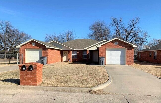 Photo - 1202 SW 25th St