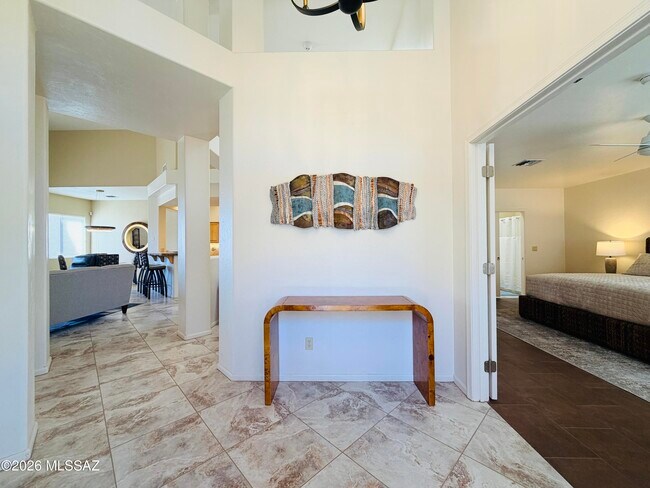1465 W Bridalveil Pl