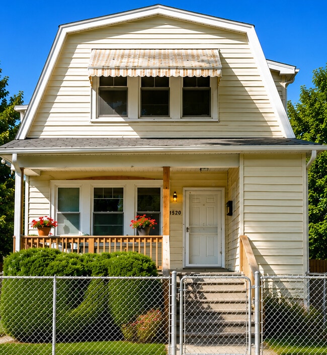 Building Photo - 8202 S Muskegon Ave Unit B