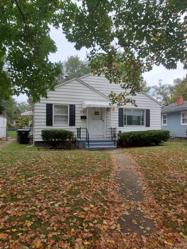 1521 Huey St Rental For Rent in South Bend, IN