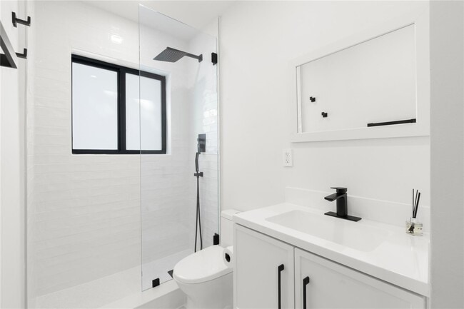 Photo - 455 SW 14th Ct