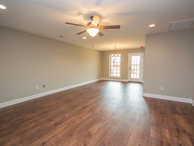 Photo - 25267 Everblake Dr