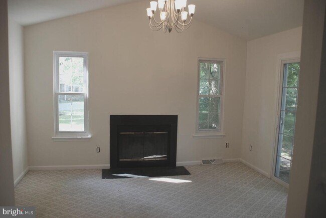 Photo - 788 Bradford Terrace