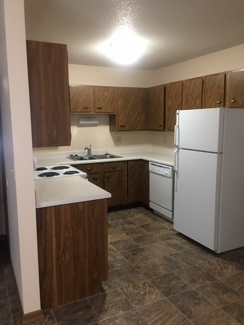Building Photo - 550 12th St NE Rental