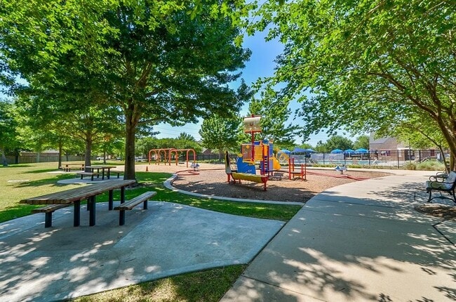 Photo - 6314 Columbia Falls Ln