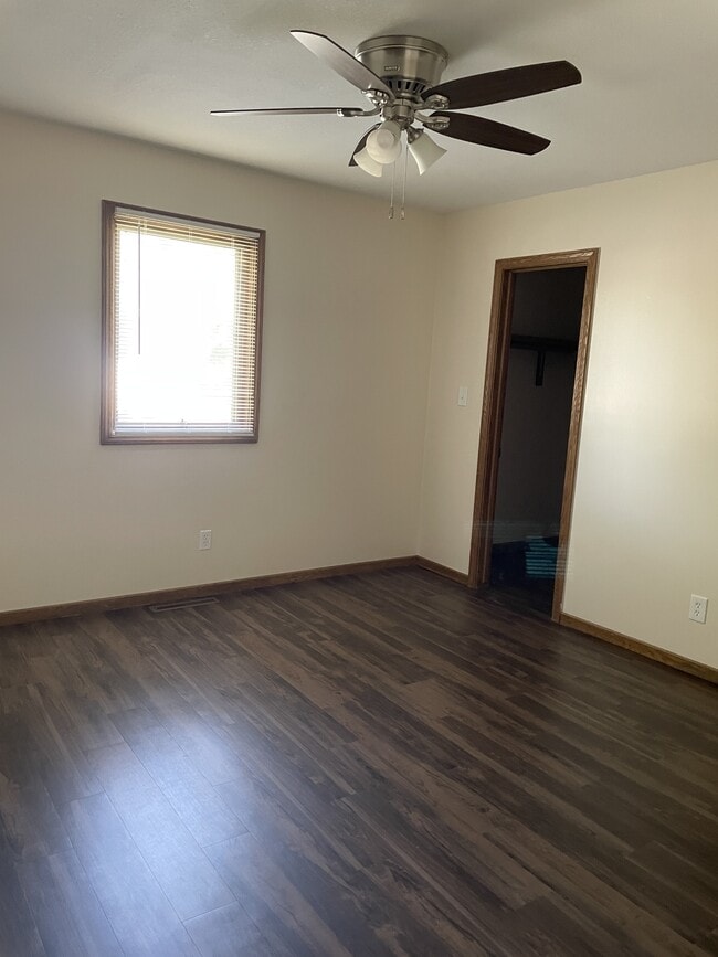 Photo - 1703 Heritage Ln