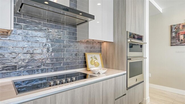 Photo - 301 QUAY Cmn Unit 606