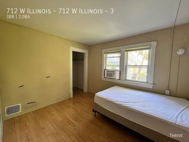 Photo - 712 W Illinois St Unit 3