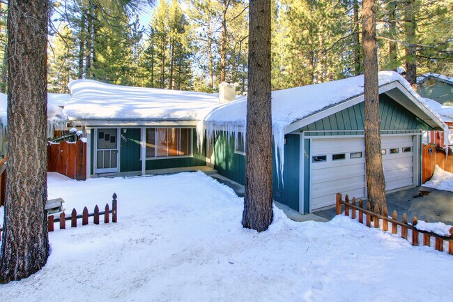 Photo - 865 Stanford Ave