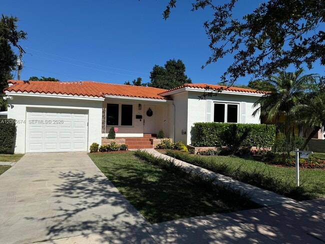 Photo - 431 Candia Ave