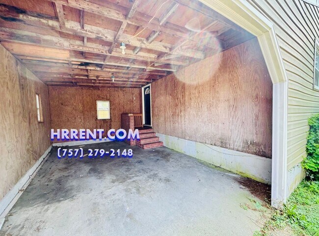 Photo - Beautiful 3 Bedroom 2.5 Bathroom Ranch Sty...