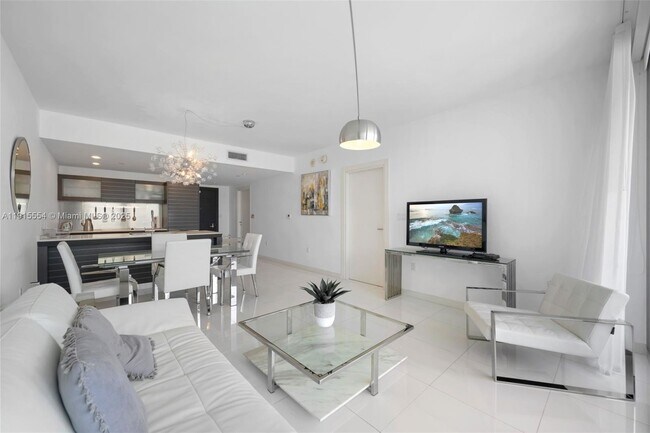 Photo - 200 Biscayne Blvd Way Unidad 4314