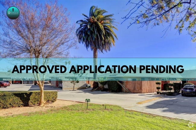 Building Photo - CHARMING 2-BEDROOM CONDO FOR RENT IN RIVER...
