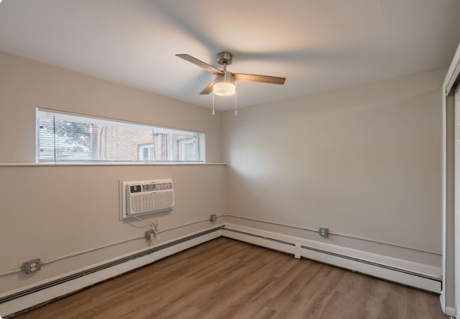 Photo - Walnut Manor Apartments