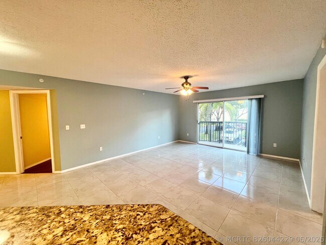 Photo - 1100 Crestwood Ct S Unit 1103