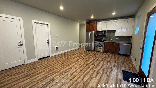 Building Photo - 2025-2491MF Unit B