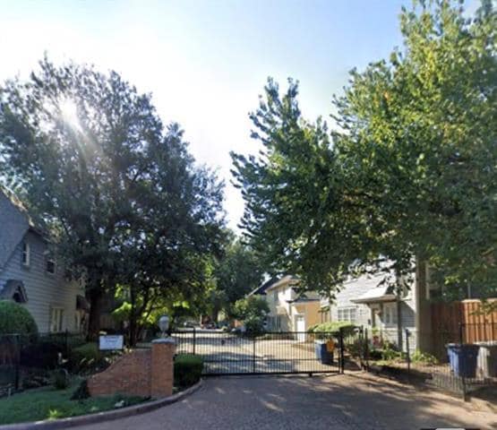 Photo - 4039 Roswell St