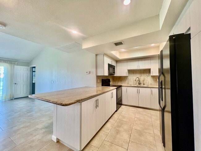 Photo - AVAILABLE NOW!! BEAUTIFUL 2-Bedroom 3 -bathroom Condo in La Quint Palms! MOVE IN SPECIAL 50% OFF...