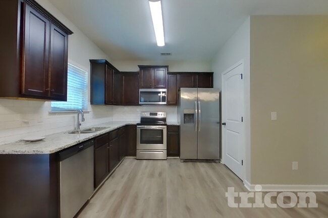 Photo - 203 Magnaview Dr