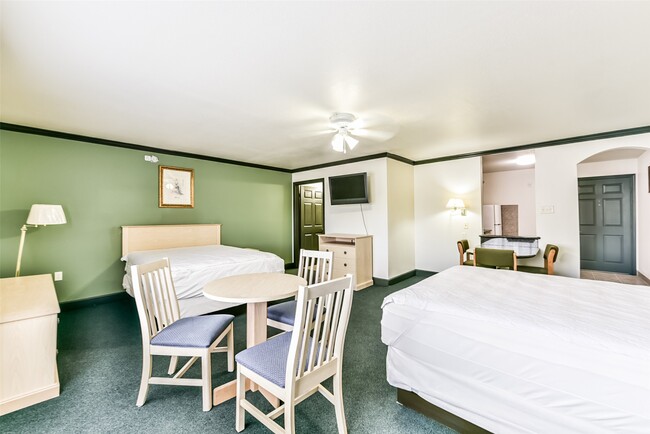 Building Photo - 1025 Swanson St Unit 310 Rental