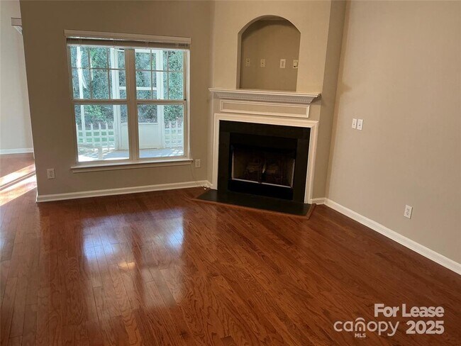 Photo - 16952 Commons Creek Dr