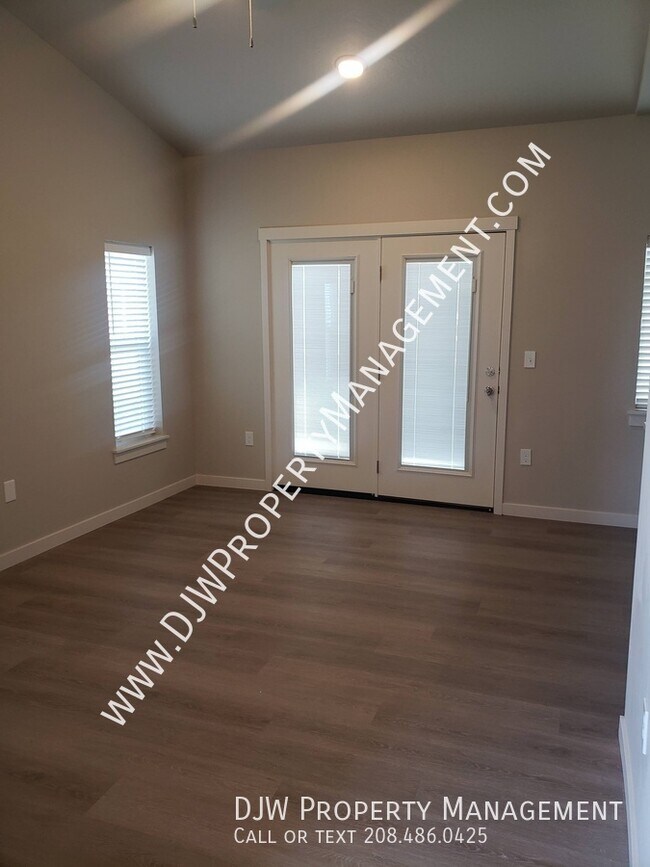 Photo - 608 N 44th St Apartment Unit 3