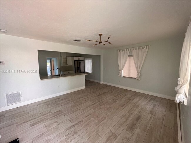 Photo - 1860 NW 52nd St