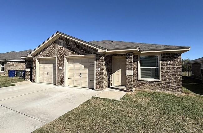 Building Photo - 2424 FM 1113 Unit B