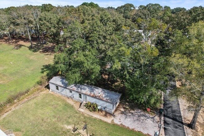 Photo - Beautifully Updated 3BR/2BA Trailer in Mus...