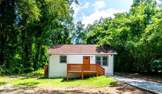 Photo - 3822 Bakers Ferry Rd SW