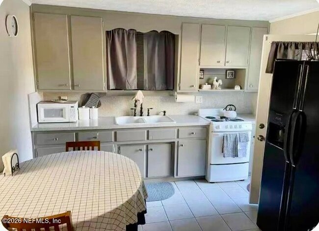 Photo - 4808 Lawnview St Unit B