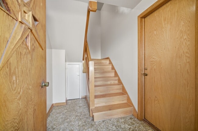 Photo - 8645 W Summerdale Ave