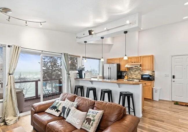 Photo - 540 Eyak Dr