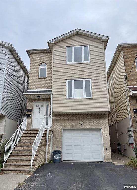 Photo - 252 Passaic Ave