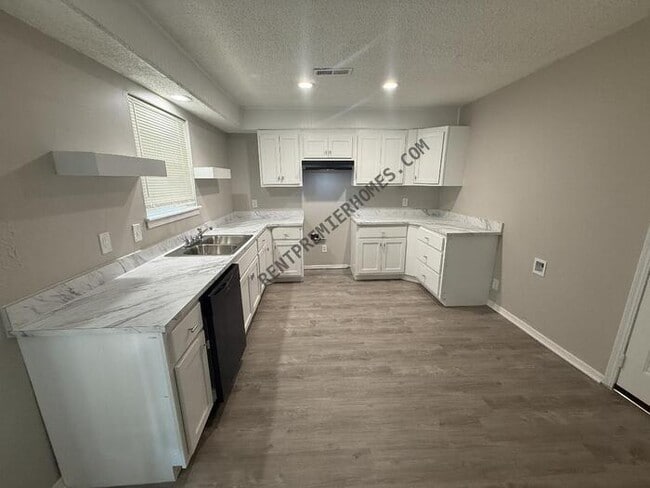Photo - 11802 E 62nd Pl