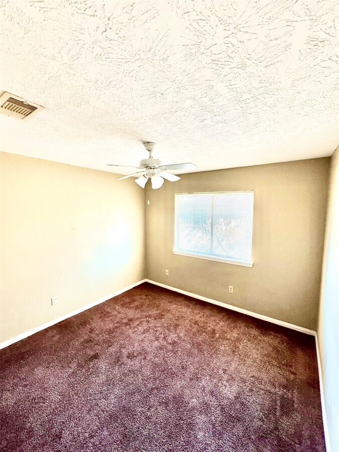 Photo - 5668 Birchmont Dr Unit 2
