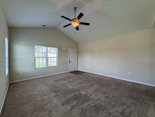 123 John Davis Dr