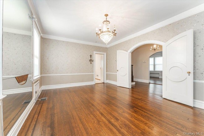 Photo - 942 Greenfield Rd
