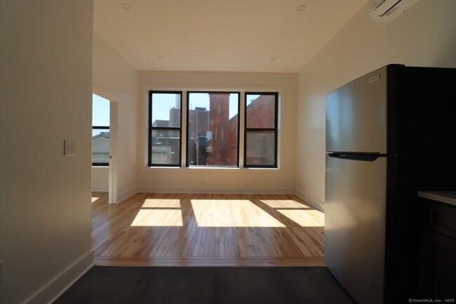 Photo - 253 State St Unit 3L