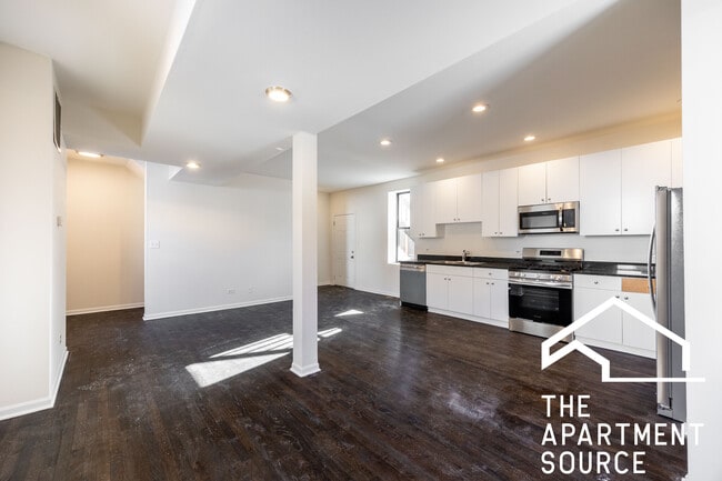 Photo - 1257 N Greenview Ave Unit CH